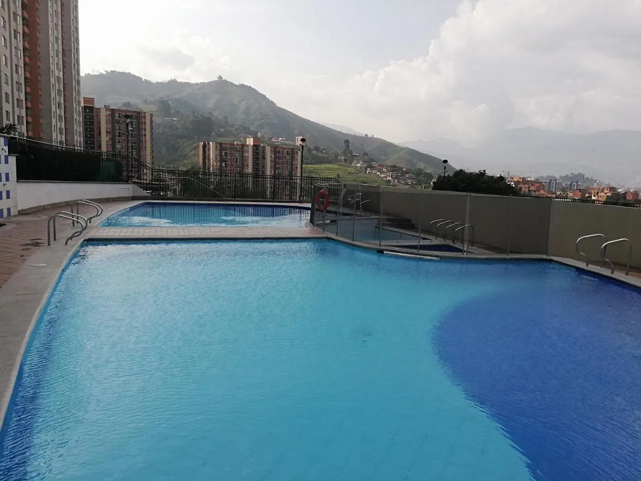 Apartamento Mirador De Rodeo Alto Apartament Medellín